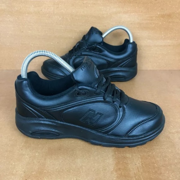 New Balance 812 Walking Shoe Rollbar WW812BK New Balance 812 Walking Shoe Rollbar WW812BK
